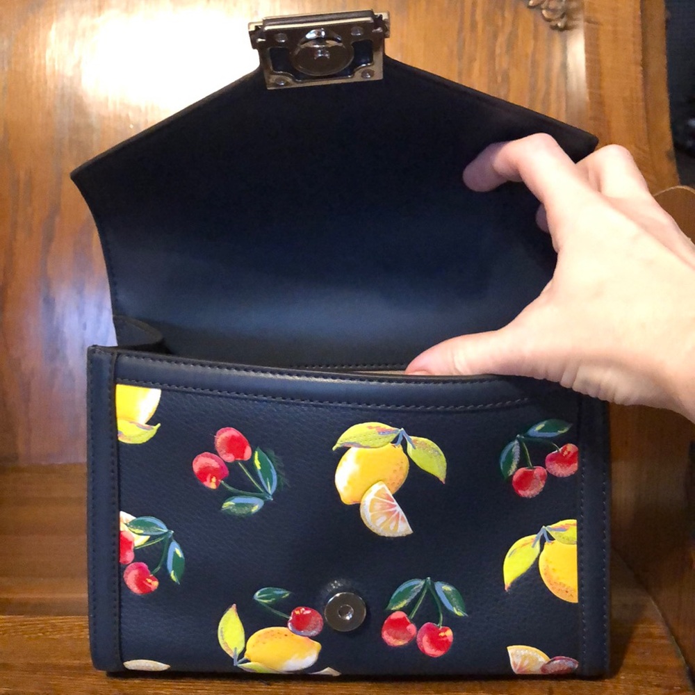 NWT-Michael Kors-Whitney-Medium Sequined Fruit🍒Print🍋Shoulder Bag-Navy-$628 - Picture 12 of 16